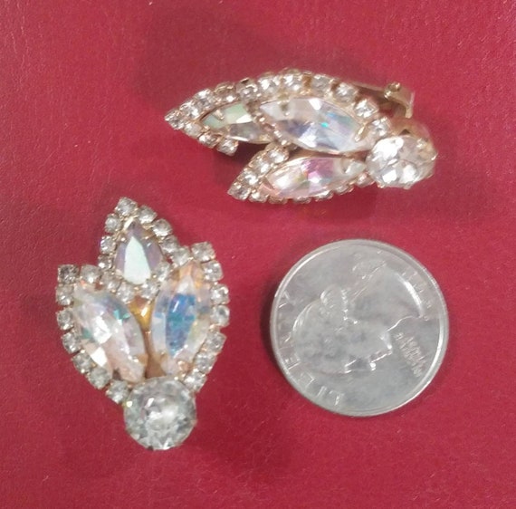 Vintage Weiss Rhinestone Clip Earrings - image 3