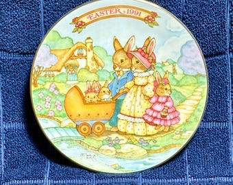 Vintage 1991 Avon Springtime Stroll Easter Collectors Porcelain Plate, new, no box