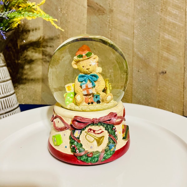 Vintage San Francisco music box company snow globe Christmas Bear