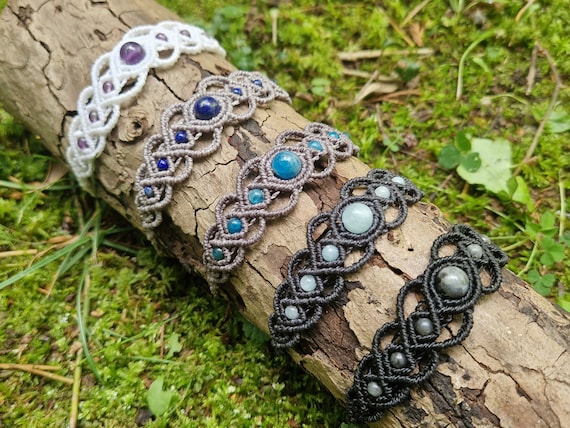 Makramee Edelstein Armband personalisierbar – Mondstein, Labradorit, Aventurin – verstellbares Boho Armband mit Edelsteinperlen