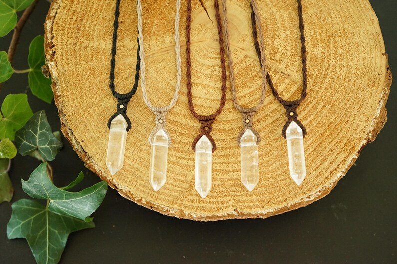 Makramee Edelstein Bergkristallspitze Kette personalisierbar - Boho Halskette mit Messingperle image 12