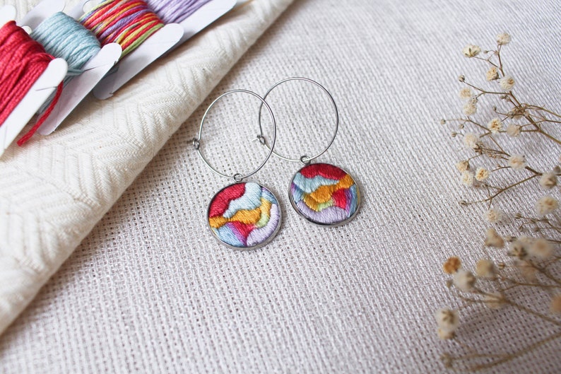 Handmade hoop earrings with colorful embroidered pendant, hand-embroidered unique statement jewelry design, abstract and modern embroidery image 1