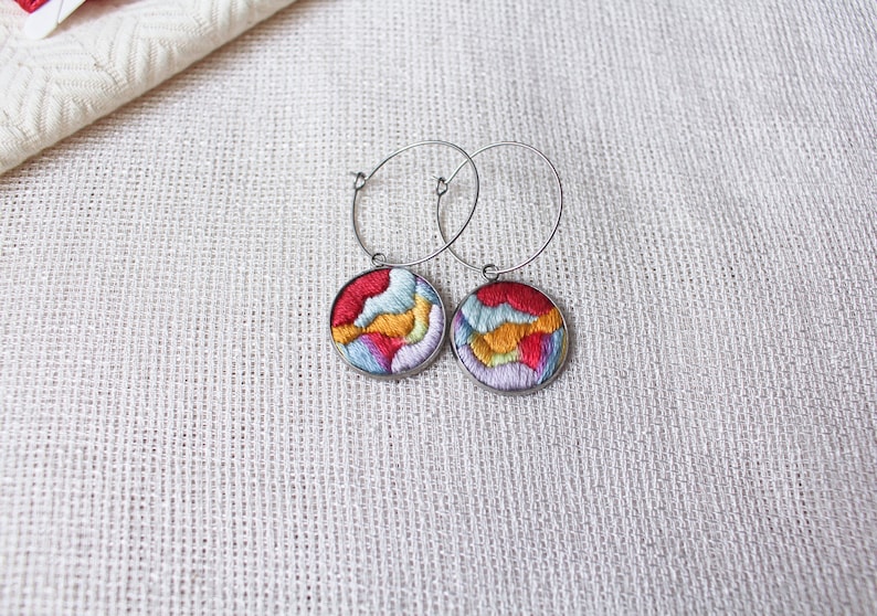 Handmade hoop earrings with colorful embroidered pendant, hand-embroidered unique statement jewelry design, abstract and modern embroidery image 4