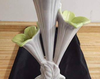 Vtg. Royal Haeger triple trumpet flower vase; large.