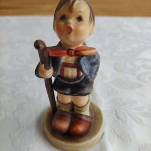 Vtg. M.I. Hummel figurine, &quot;The Little Hiker&quot;.