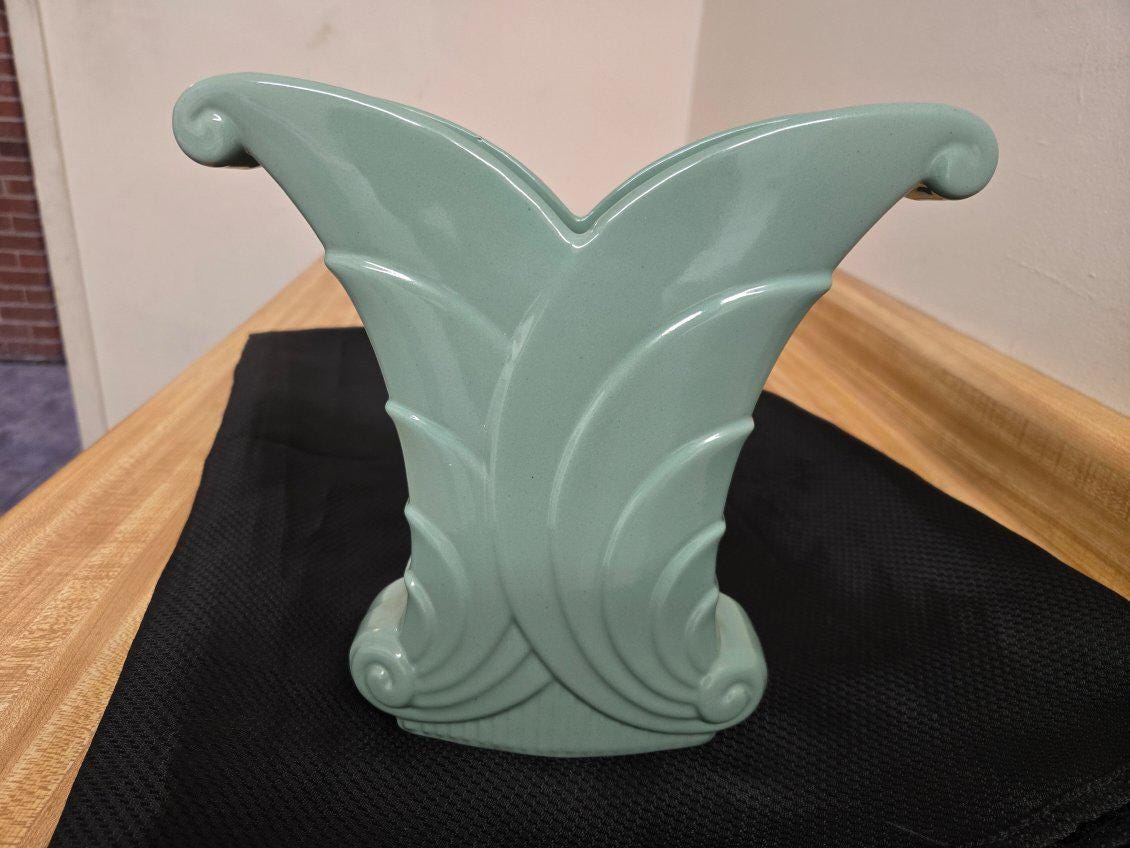 【THE INTERPRETER`S　１~１０　ABINGDON】 Vtg. Abingdon Pottery: Green Scrolled Art Deco Vase. - Etsy