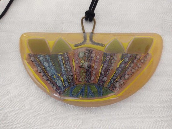 Vtg. Higgins fused art glass pendant; signed. - image 7