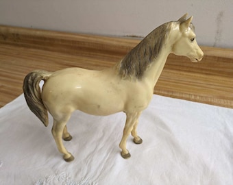 Vtg. Breyer horse figurine, glossy, cream/gray.