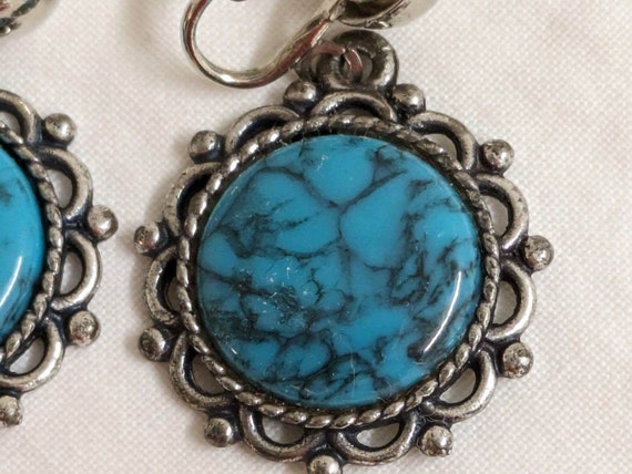 Vtg. screwback earrings: silvertoned metal, blue … - image 3