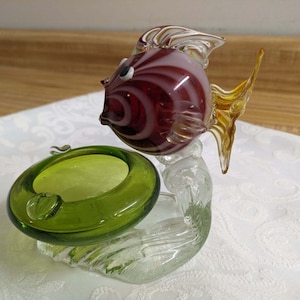 Vtg. Murano art glass fish on wave/fishbowl ashtray.