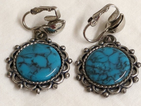 Vtg. screwback earrings: silvertoned metal, blue … - image 1