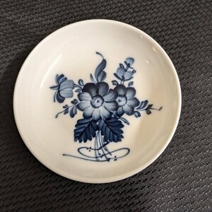 Vtg. Royal Copenhagen blue flowers, white bowl.