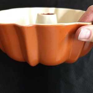 Vintage pottery Bundt jello mold, marked U.S.A.