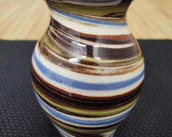 Vintage Desert Sands swirled art pottery vase