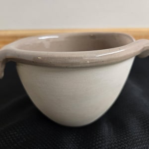 Vtg. Bennington Potters batter bowl *1879, Vermont.