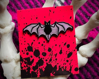 VALOWEEN BATTY - Pastel Pink Goth Bat Enamel Lapel Horror Pin  - Lapel Pin - Bats, Dracula, Vampire, Valentine