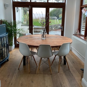 Circular Round Table, Custom Made Reclaimed Scaffold Boards - Industrial Frame Legs | THE STOCKWOOD