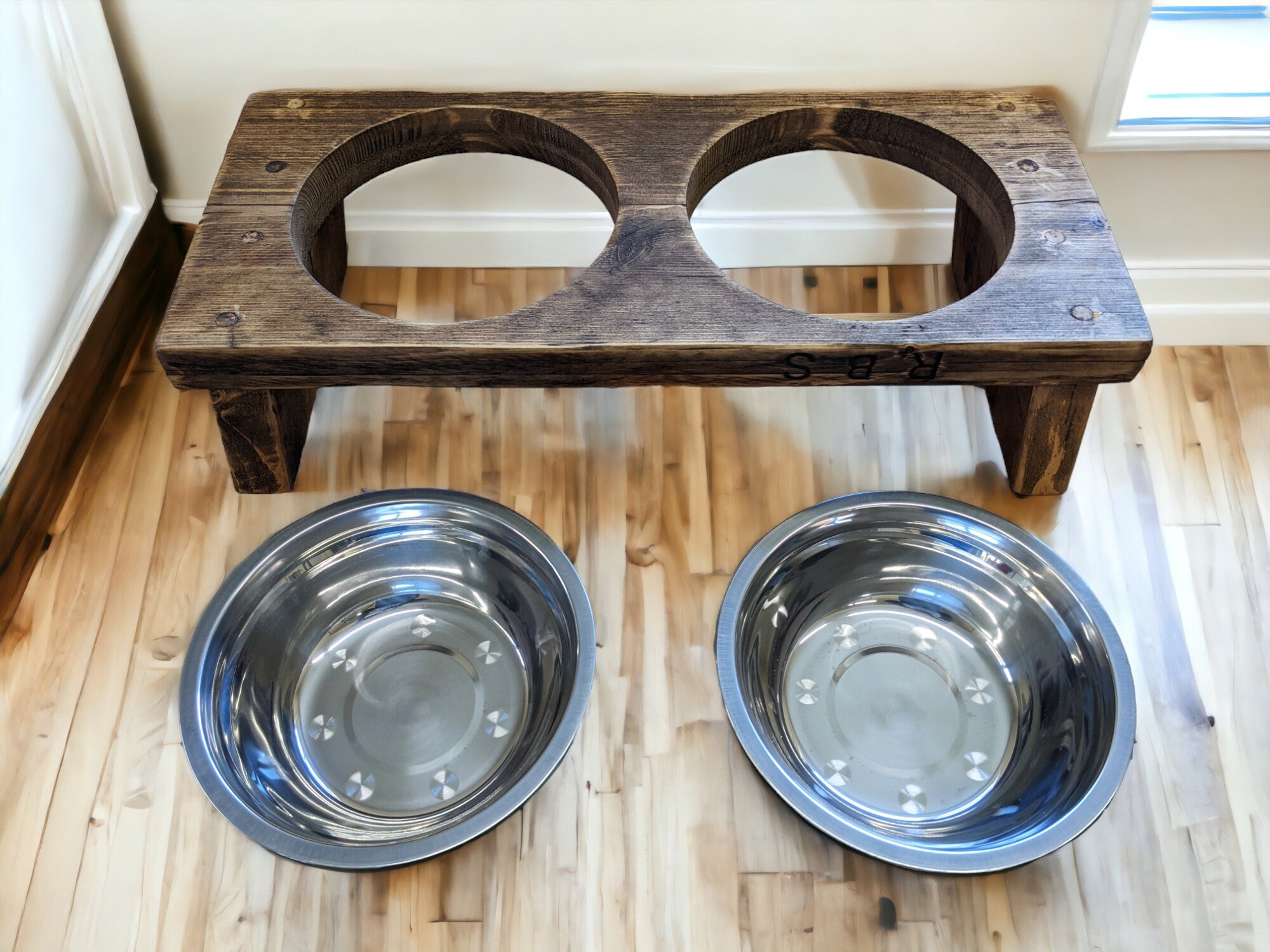 Wooden dog cat bowl stand - Shop Shynkarenko Pet Bowls - Pinkoi