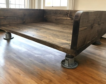 Reclaimed Wood Dog Bed | Rustic Pet Bed | THE WILLIAMS