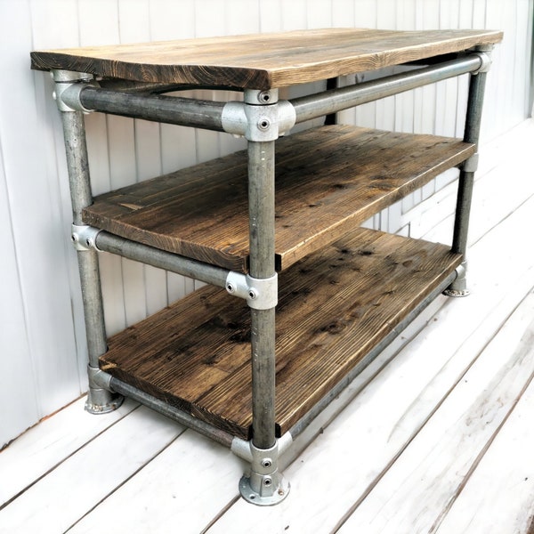 Kitchen Island Custom Made From Reclaimed Scaffold Boards | THE REDLAND