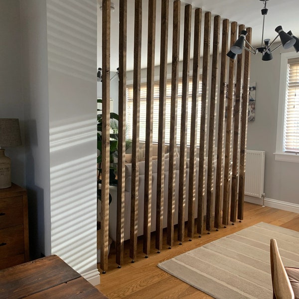Trennwand aus Holz | Raumteiler Bastelset DIY | Boden zur Decke Holzleisten | | DIE GEORGINA