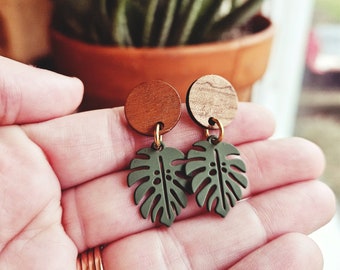 Pendientes colgantes de Monstera, pendientes de plantas, amante de las plantas, Monstera, hoja, naturaleza, joyería vegetal.