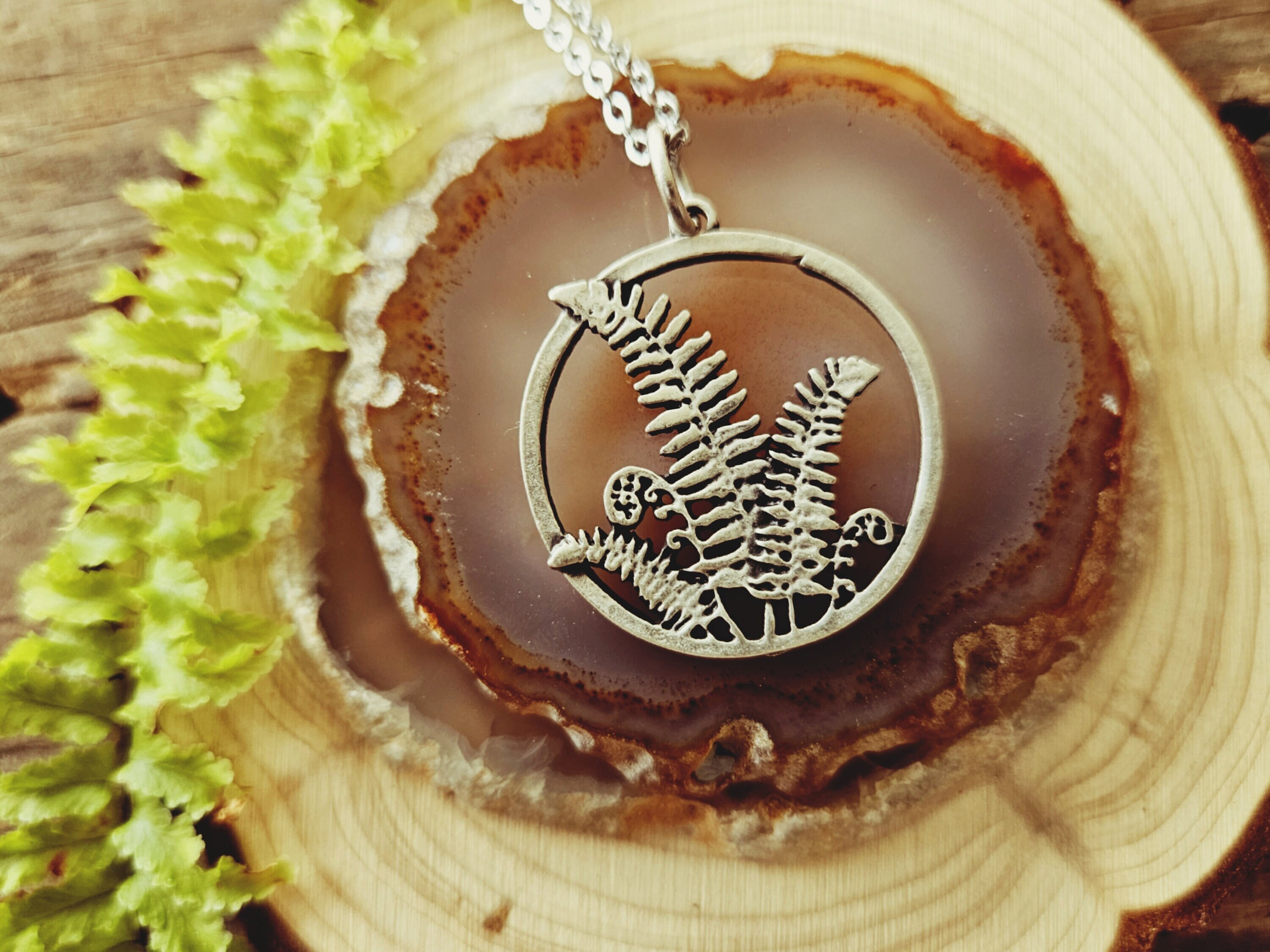 Fern Necklace, Botanical Necklace, Fern Jewelry, Nature Necklace, Nature Jewelry, Plant Necklace.