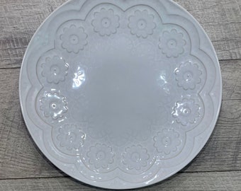 Gibson Elite Alemany Dinner Plate Flowers White Dish Dinnerware