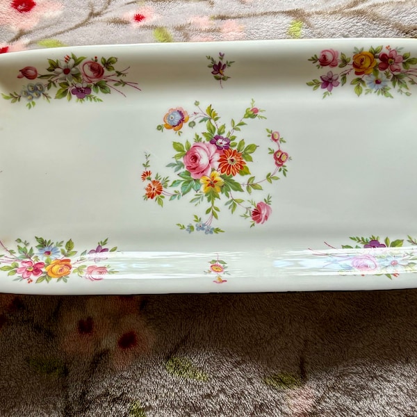 Minton Sandwich Tray Marlow Pattern Roses Flowers Floral Gold Trim Platter Serving Dish Rectangle Dessert Snack Charcuterie Vintage China