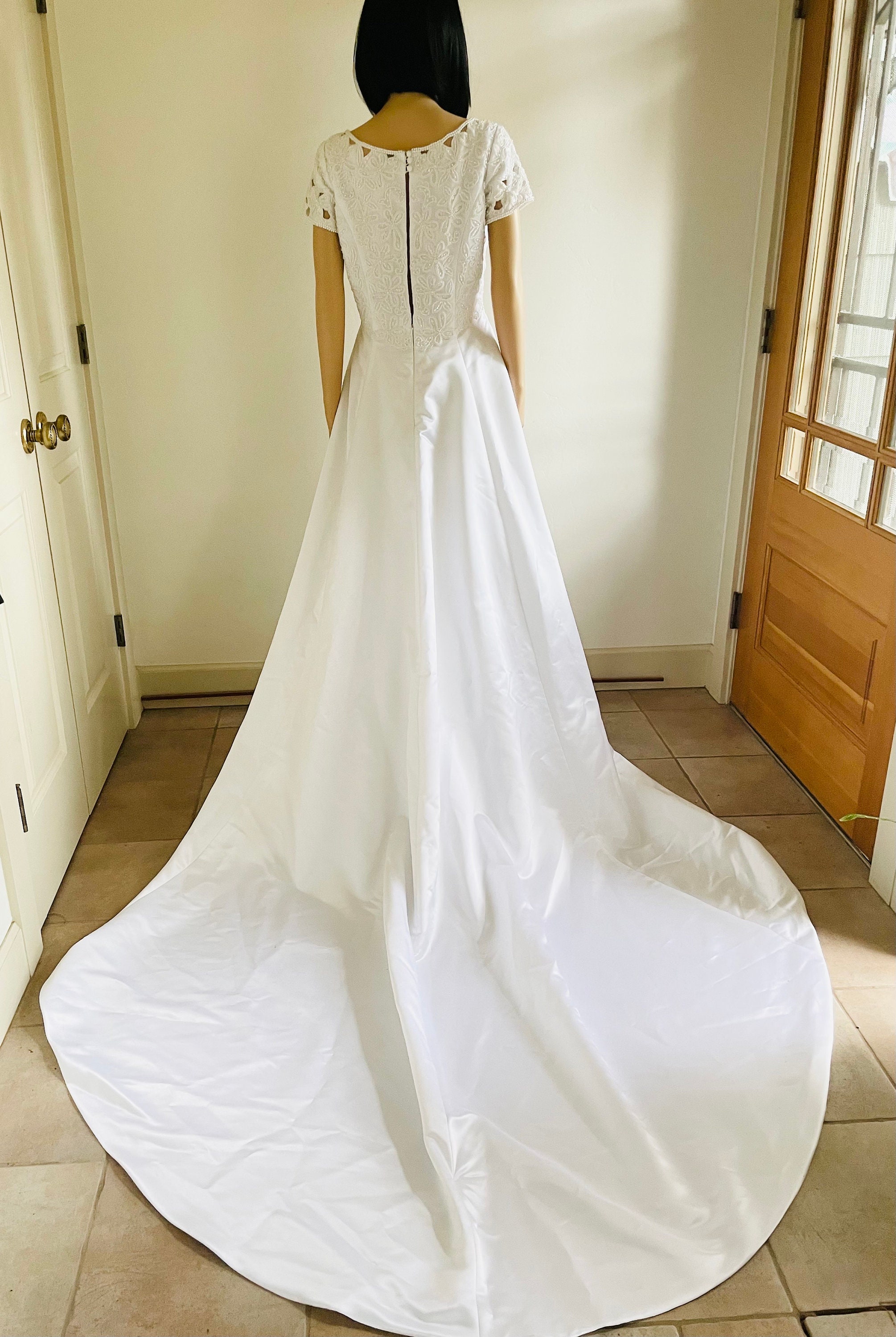 Alfred Angelo New Wedding Dress Save 58% - Stillwhite