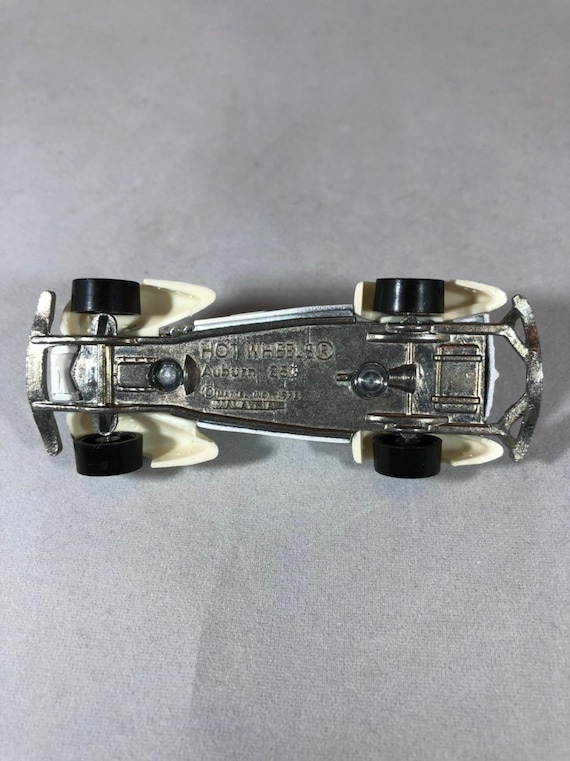 HH-L 507 ホワイト ミニカー Amazon.com: Hot Wheels- Car, Multicoloured (Mattel HKC58) : Toys