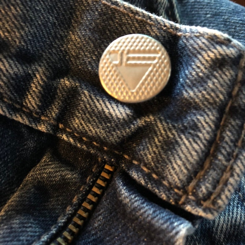 Care Tab Oversized fit,Denim Jeans Great Vintage Condition High Rise fit No Rips,Tears or Stains Vintage Levi/'s W 33 L 30 Silver Tab