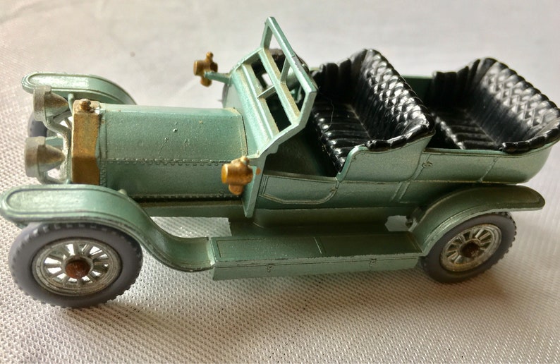 Scale 1:43 Matchbox Lesney Made in England Lesney issued 1961 Models-of-Yesteryear Silver-Ghost 1907 #15 Rolls-Royce
