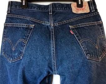 Levi's 505 Jeans, Regular Fit, W34 L34, Dark Denim blue, No stains, slight signs of wear.