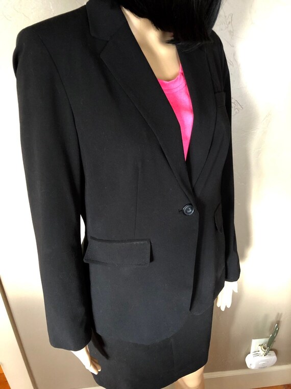 Worthington Petite Woman's Suit, Black 10P Suit, B