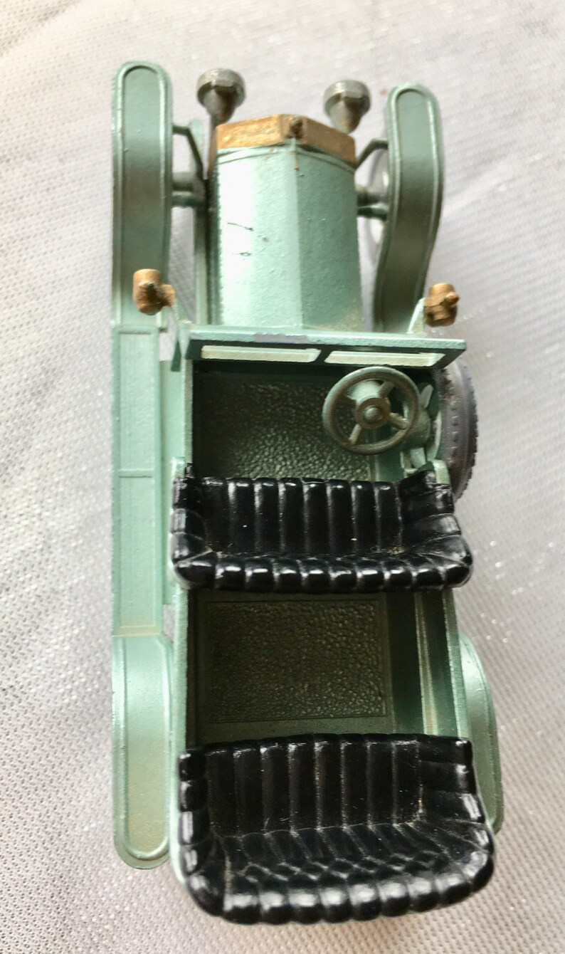 Scale 1:43 Matchbox Lesney Made in England Lesney issued 1961 Models-of-Yesteryear Silver-Ghost 1907 #15 Rolls-Royce