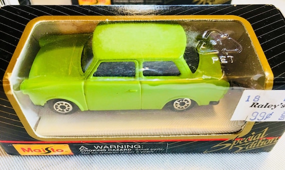 3 in Total Maisto Special Edition Collectors Vehicles Product No