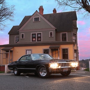 Supernatural &quot;Baby&quot; Venator 1967 Impala at the Ames Haunted House