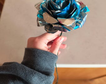 Recycelte Red Bull Dose Rose - Upcycled Aluminium Blumen