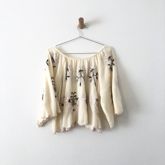 70's embroidered floral top