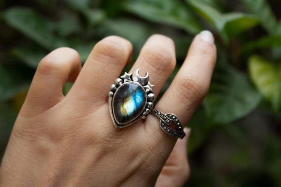 Labradorite Ring Sterling Silver : Celestial Moon Star Boho Ring