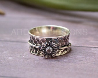 Spinner Ring Sterling Silver Hammered Band Ring, Flower Ring, Fidget Ring Band, Nature Ring, Anxiety Ring, Wide Band Ring, Sunflower Ring