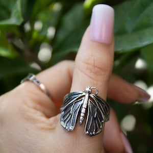 Sterling Silver Butterfly Ring: Nature Inspired Insect Jewelry