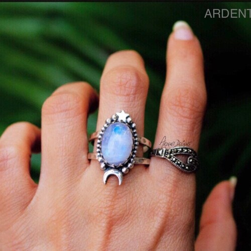 Anello in argento sterling con pietra di luna: gioielli fatti a mano con falce di luna celeste