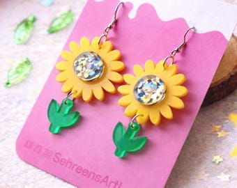 Sunflower Dangle Earrings – Yellow Glitter Acrylic Statement Jewelry