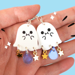 Halloween ghost earrings-kawaii earrings-halloween jewelry-cute earrings-spooky earrings-spooky jewelry-statement jewelry-kawaii-spoopy boo