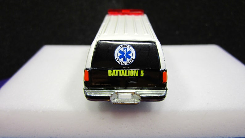 Code 3 Chief/'s Edition Very Hard to Find Battalion #5 164 GMC Suburban
