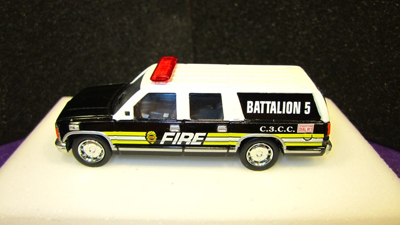 Code 3 Chief/'s Edition Very Hard to Find Battalion #5 164 GMC Suburban