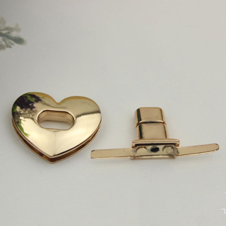 Metal Alloy Heart Shape Vintage Old Antique Style Mini Jewelry Box Lock Latch 5pcs