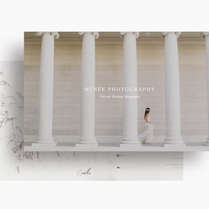 Może przedstawiać: Panna młoda w białej sukni idzie między białymi kolumnami z tekstem "MUS&Eacute;E PHOTOGRAPHY Fine Art Wedding Photography" nad nimi.